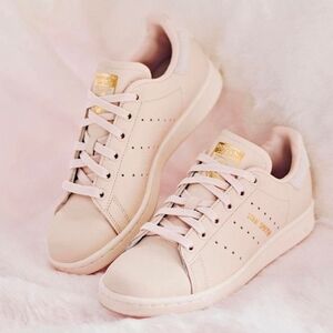 Adidas Stan Smith Women's Casual Sneakers in Light Pink Size 5.5